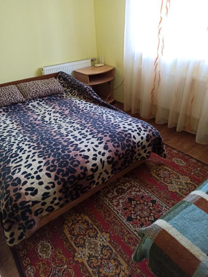 Петропавловская 16 Okhtyrka Esterno foto